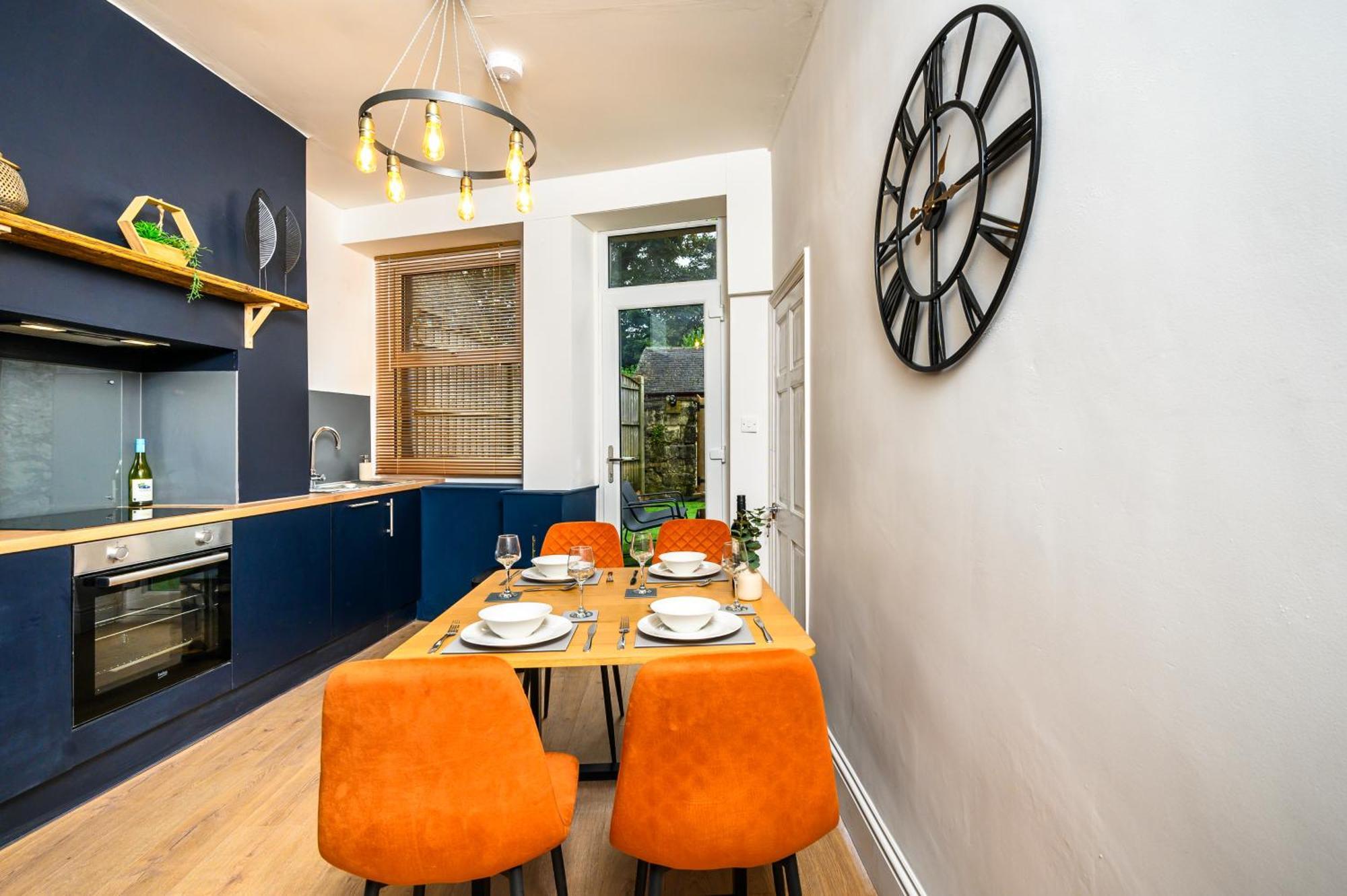 Вилла Stunning House Sleeps 7 - Parking Бакстон Экстерьер фото